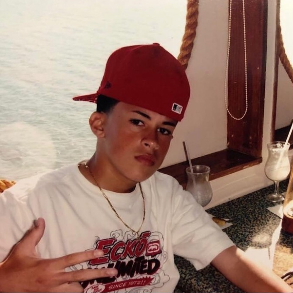 Meet your Posher, Dennis